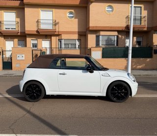 MINI Cabrio