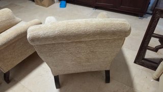 2 sillones individuales beige cada uno 150€