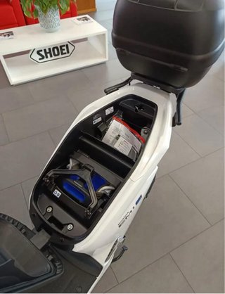 Honda EM1 Eléctrica Blanca