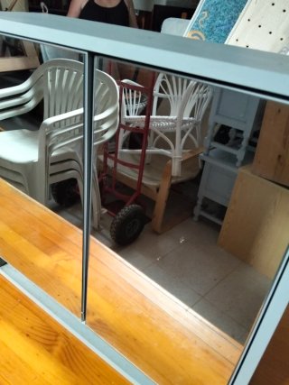 Mueble baño espejo madera y cristal