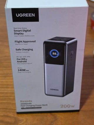 UGREEN Nexode Pro Power Bank 25000mAh 200W.