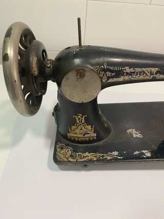 Máquina de coser Singer antigua