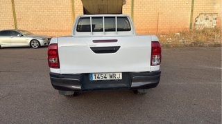 Toyota Hilux 2024