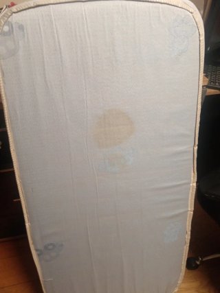 2 Colchones Cuna con ropa de cama