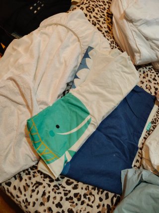 2 Colchones Cuna con ropa de cama