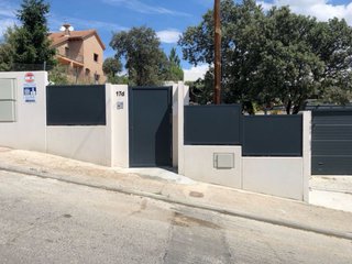 Puerta de hierro