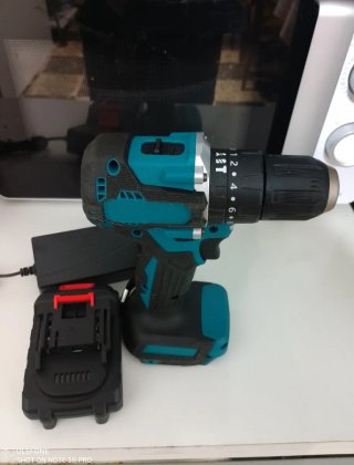 Taladro Makita Brushless 18v + Batería y Cargador