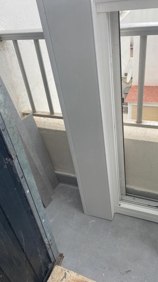 Balconera corredera aluminio 1,20x2,30m