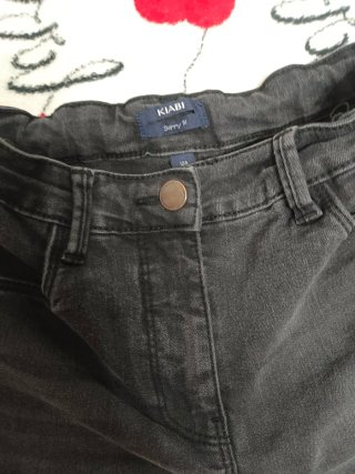 Pantalón vaquero gris
