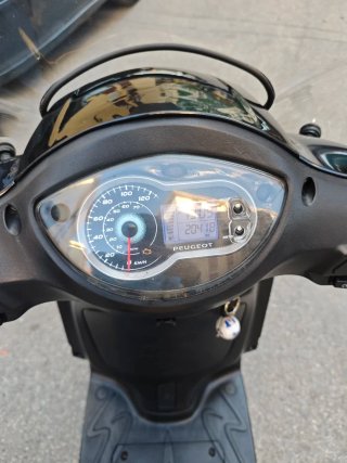 Peugeot Tweet 125 Scooter Automática