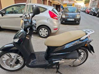 Peugeot Tweet 125 Scooter Automática