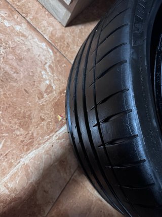Michelin Pilot Sport 4S 245/30ZR20 90% Vida