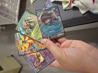 Cartas Pokémon: Beedrill-EX, Mega-Pyroar-EX, Gourg