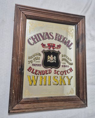 Espejo Chivas Regal 12 Años Blended Scotch