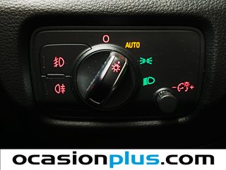 Audi A3 Sedan Attraction 1.6 TDI clean diesel 81 kW (110 CV)