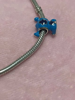 Charm Stitch Azul Disney