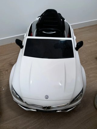 Coche eléctrico Mercedes infantil a batería