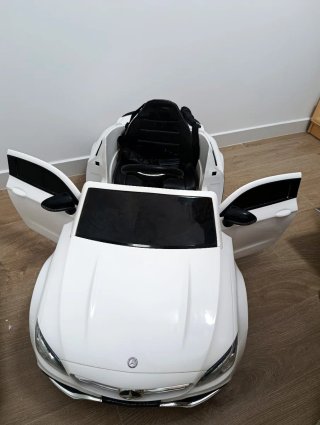 Coche eléctrico Mercedes infantil a batería