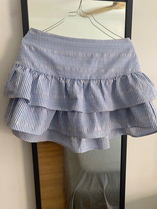 Minifalda de rayas azules y blancas