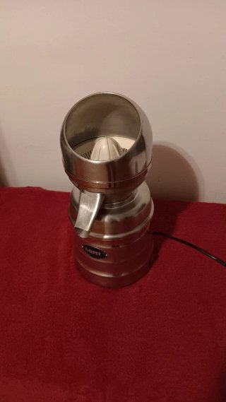 Exprimidor industrial LOMI Mod 4
