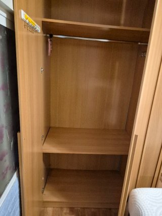 Armario y Estantería Dormitorio Madera