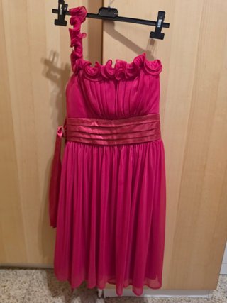 Vestido fiesta rosa con volantes