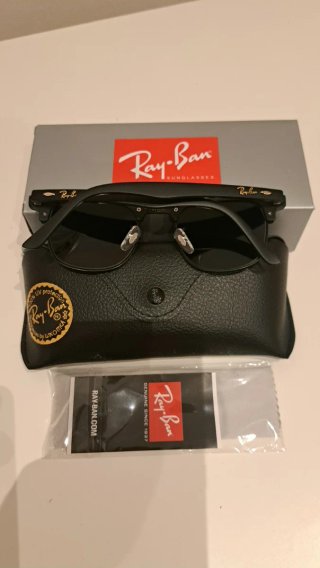 Gafas de sol Ray-Ban Clubmaster negras