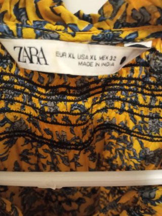 Blusa Zara Estampada Amarilla