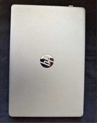 HP 15,6” Full HD, i7-1255U, 16 GB RAM, 512 G SSD