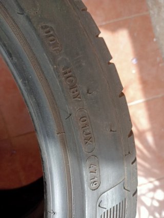 Neumáticos 255/40/19MICHELIN