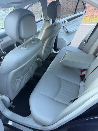 Mercedes-Benz C 350 2005