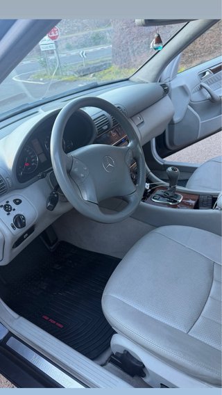 Mercedes-Benz C 350 2005