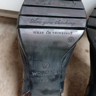 Botines Wonders abiertos piel negros talla36