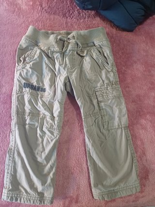 Pantalón de pana rojo