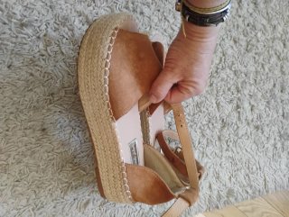 Sandalias esparto marrón