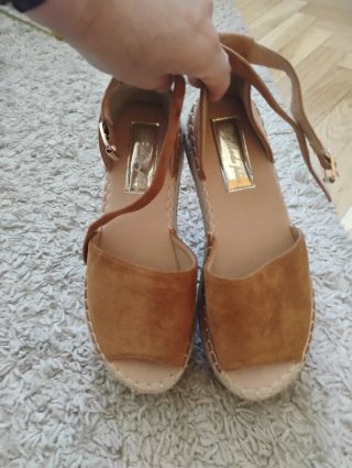 Sandalias esparto marrón