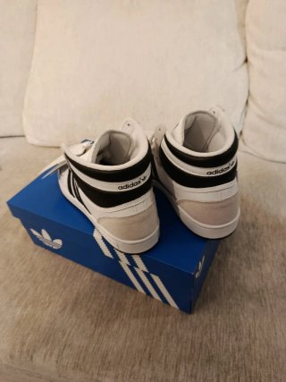 Adidas Top Ten RB Botas Blancas y Negras