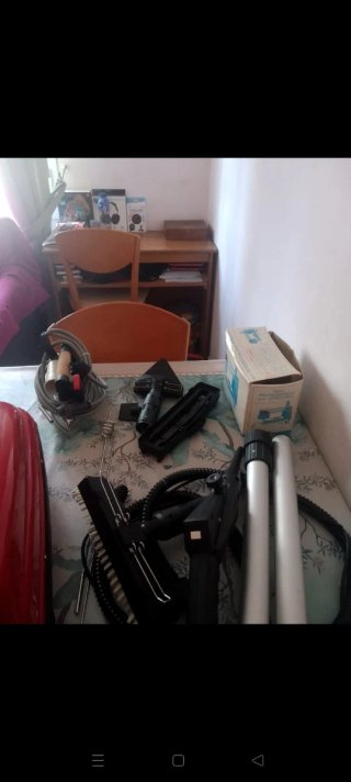 Vaporeta roja con accesorios