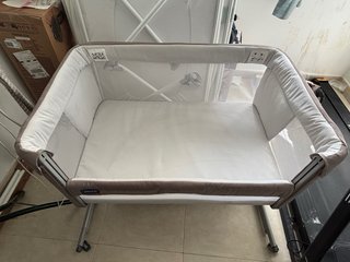Minicuna Chicco gris