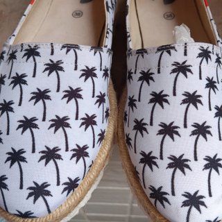 Alpargatas Bradley's palmeras talla 38