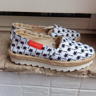 Alpargatas Bradley's palmeras talla 38