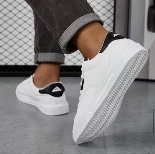 Zapatos casuales hombre blancos y negros