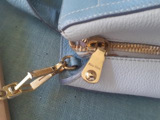 Borsa Miu Miu blu e bianco