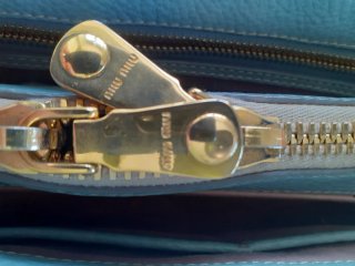 Borsa Miu Miu blu e bianco