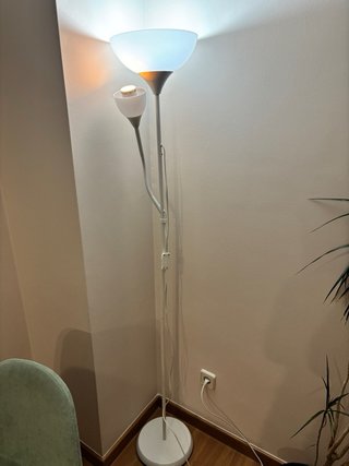 Lámpara de pie moderna