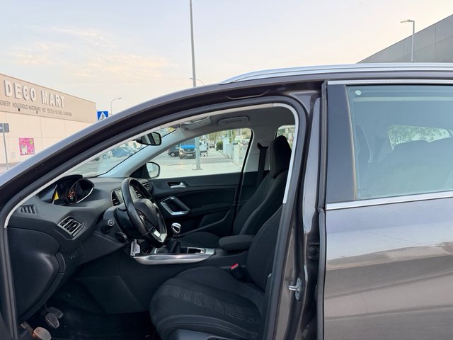 PEUGEOT 308 FAMILIAR 1.6 HDi 120CV ALLURE