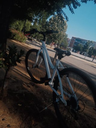 Bicicleta BTM Blanca