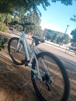 Bicicleta BTM Blanca