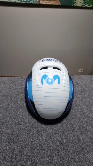 Casco ABUS Movistar Team