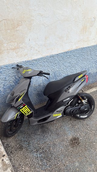 Yamaha Jog RR gris